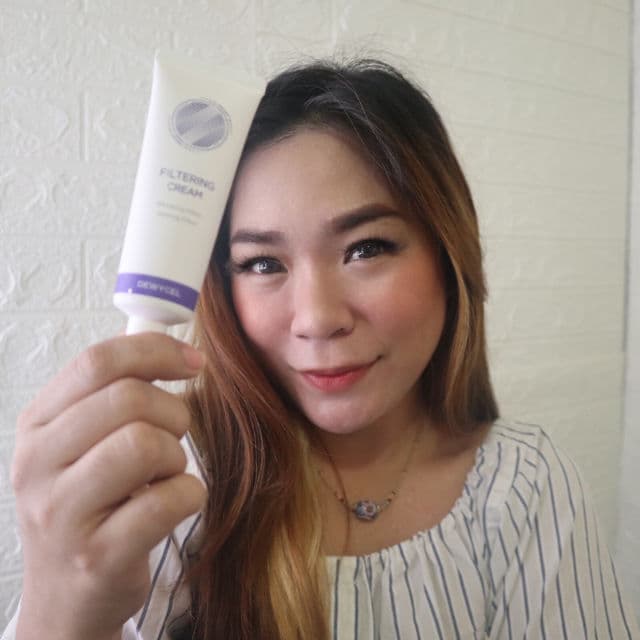 DEWY CEL Filtering Cream SPF50+ PA++++ review photo by daphnedensing