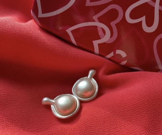 Elizabeth Arden Hyaluronic Acid Ceramide Hydra Plumping Serum review photo by Debby25