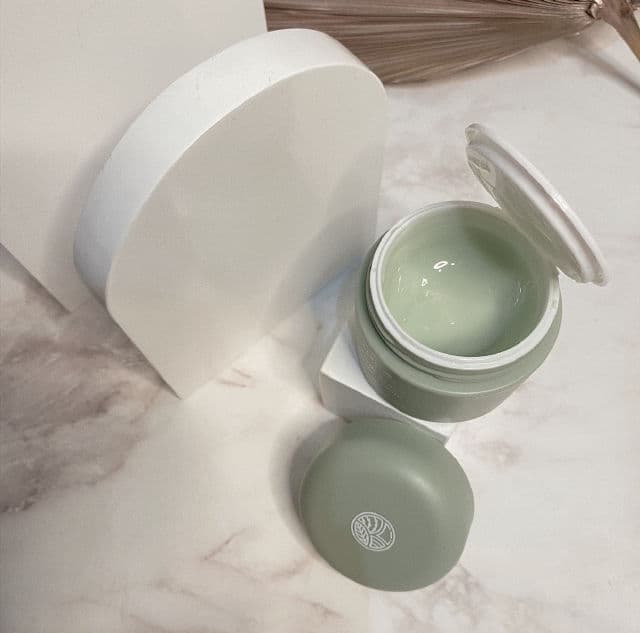 Studio Tropik Fresh Skin Barrier Cream review photo by Deviskinjournal