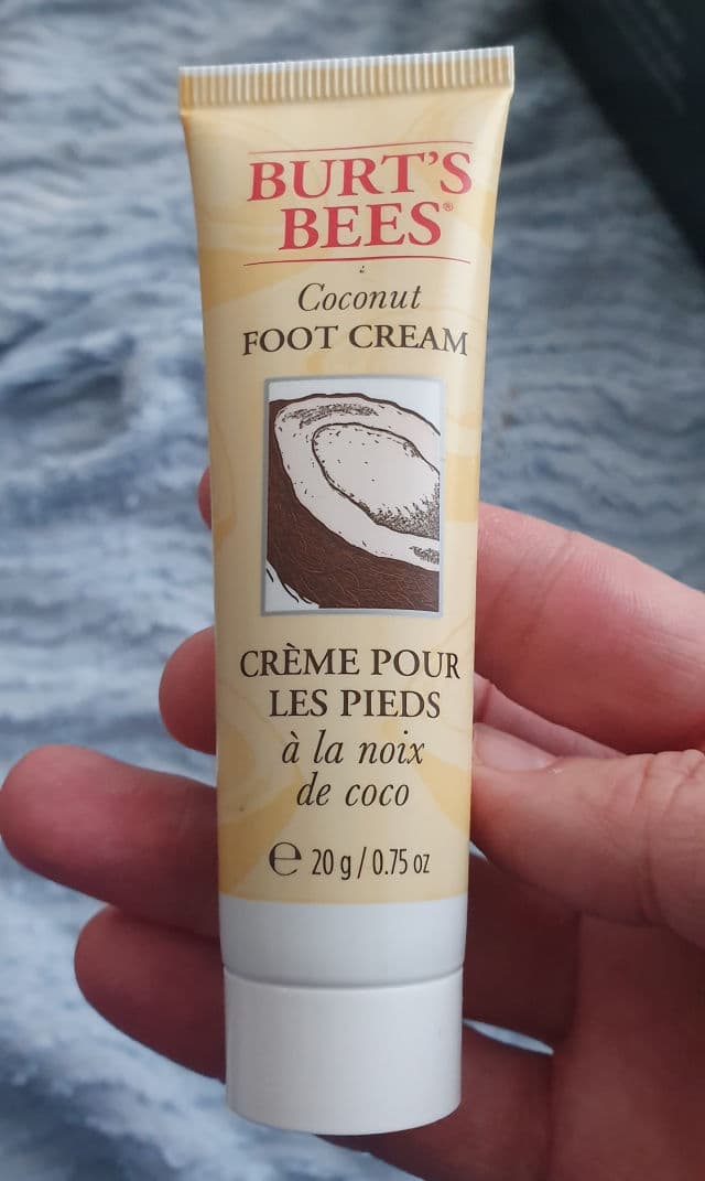 Burt's Bees Coconut Foot Creme review photo by DiegoSmithy