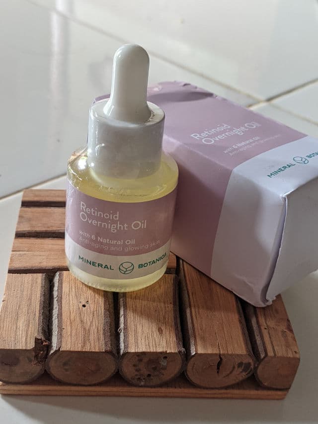 Mineral Botanica Retinoid Overnight Oil	 review photo by Rianisista