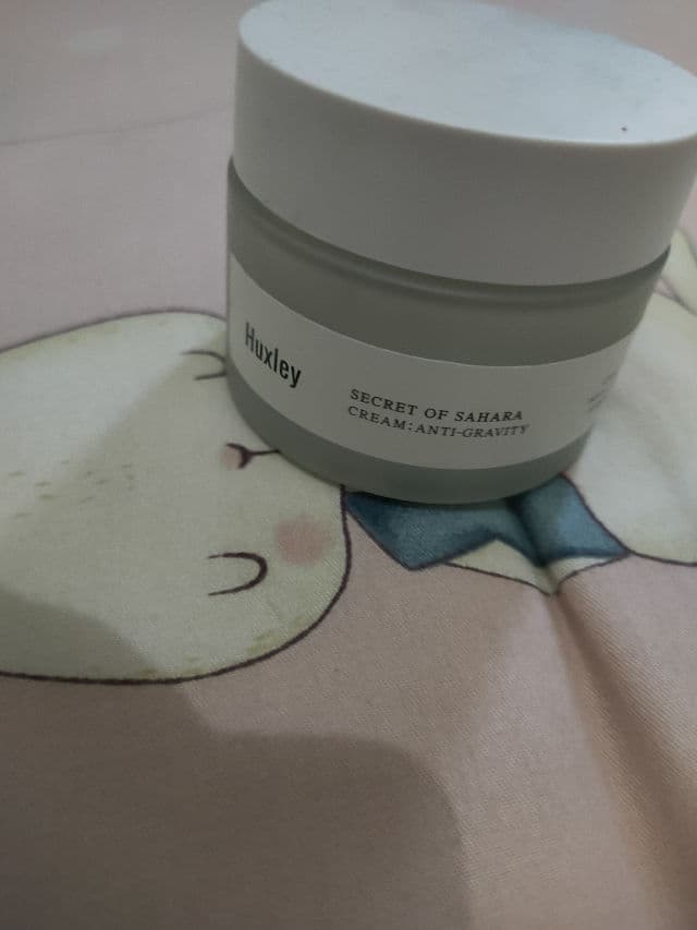 Huxley Anti-Gravity Cream review photo by Dramom