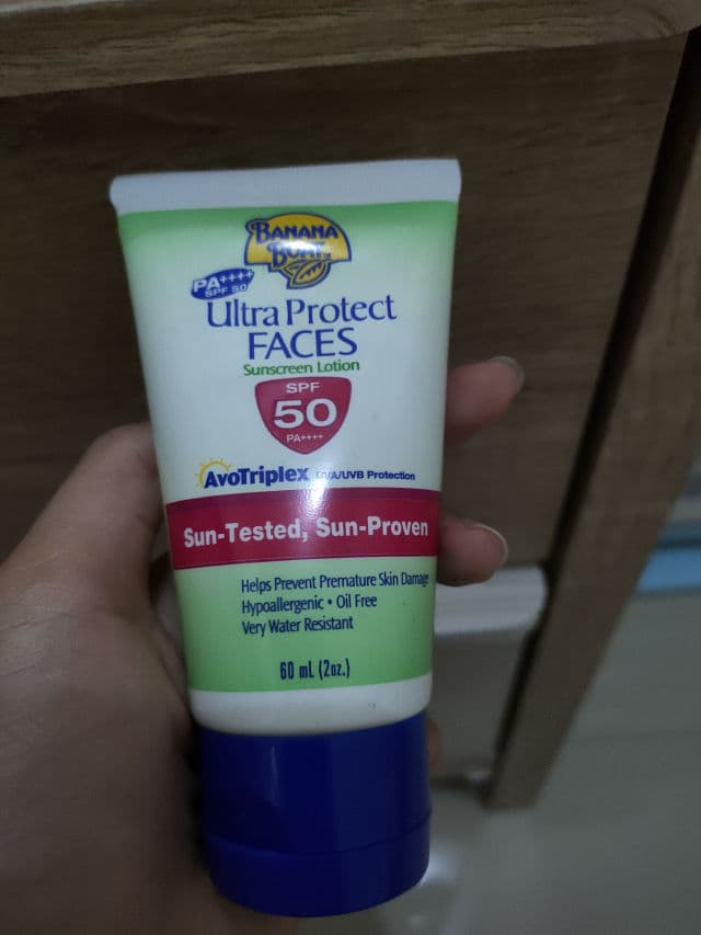 Banana Boat Ultra Protect Face Lotion SPF50 review photo by Dramom