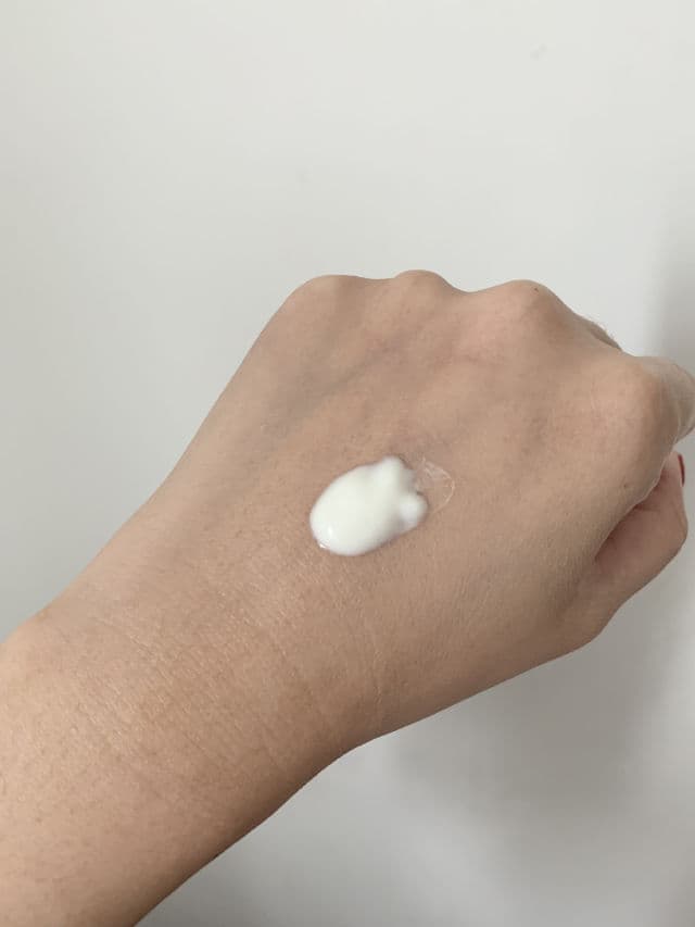 Biore UV Athlizm Skin Protect Essence SPF50+ PA++++ review photo by Dyarra