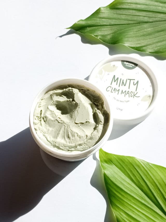 Saturday Looks Minty Clay Mask review photo by Adrsiaa