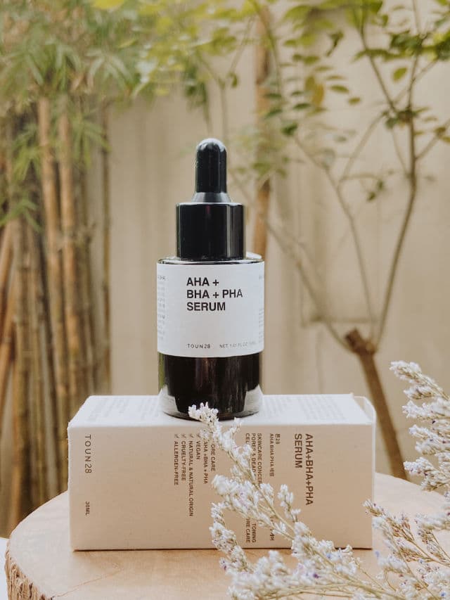 Toun28 AHA + BHA + PHA Serum review photo by Elai