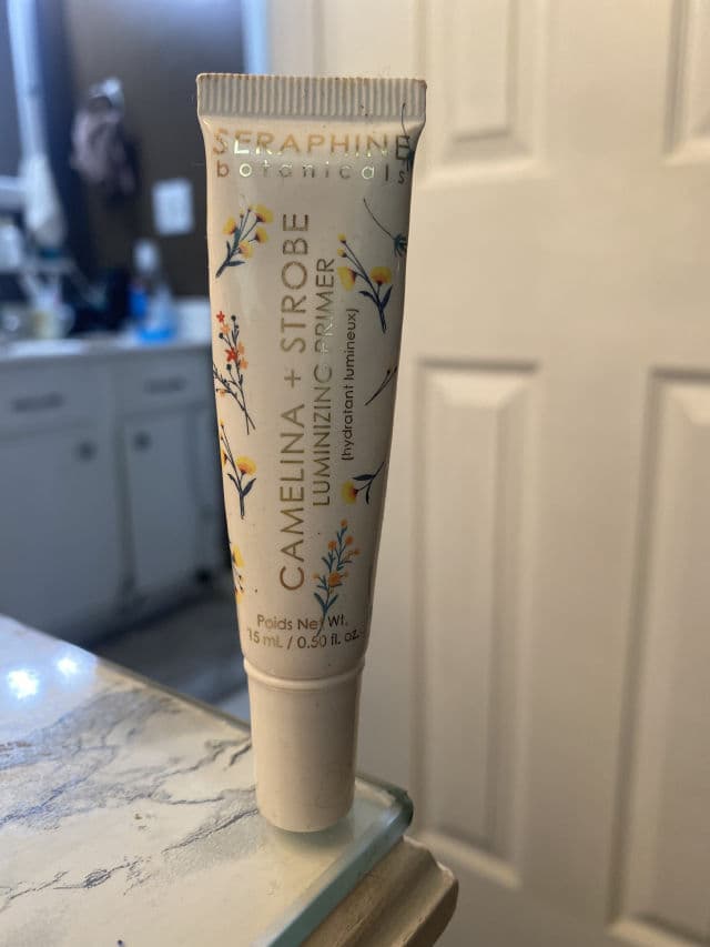 Seraphine Botanicals Camelina + Strobe - Luminizing Primer review photo by ElleCookie