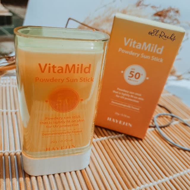 HAYEJIN VitaMild Powdery Sun Stick SPF50+ PA++++ review photo by ElleRachs