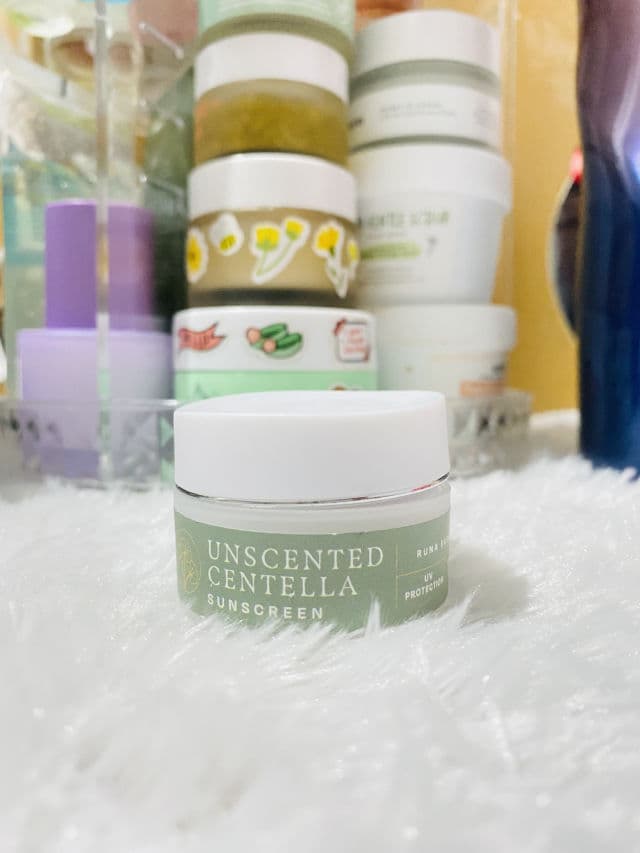 Runaskin Unscented Centella Sunscreen SPF 30 review photo by Elvanii