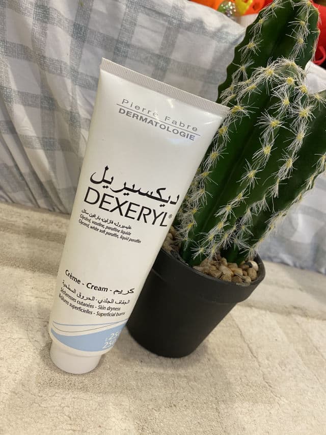 Pierre Fabre Dermotologie Dexeryl Emollient Cream review photo by Empress03