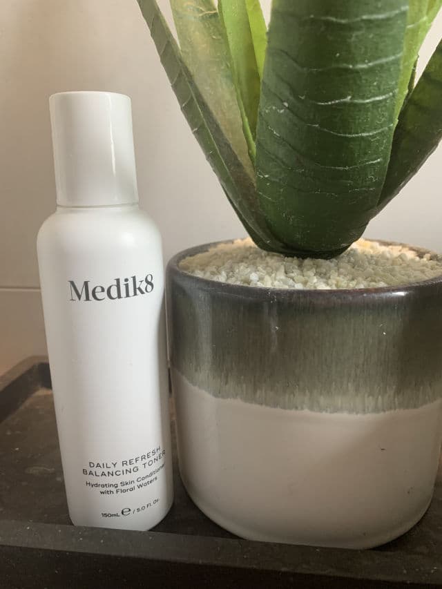 Medik8 Daily Refresh Balancing Toner™ review photo by Ennasil
