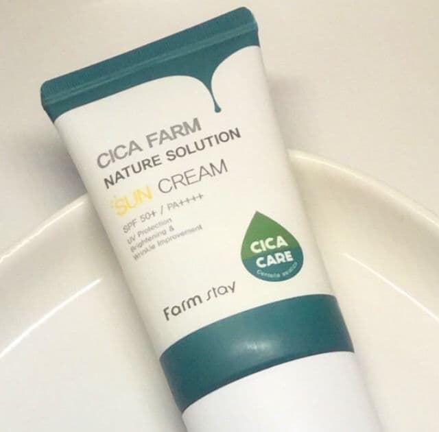 Farmstay Cica Farm Nature Solution Sun Cream SPF 50+ /PA++++ review photo by ErodaGlow