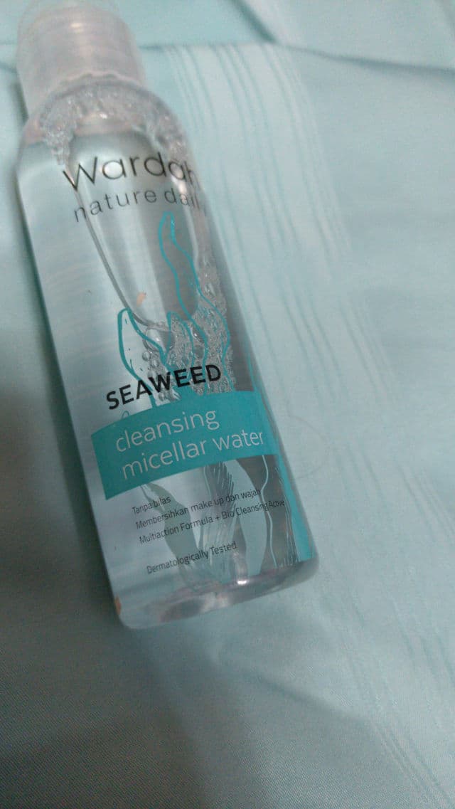 Wardah Nature Daily Seaweed Cleansing Micellar Water review photo by Fawa