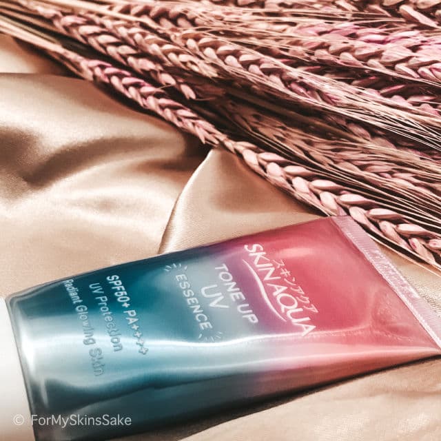 SKIN AQUA Tone Up UV Essence review photo by Formyskinssake