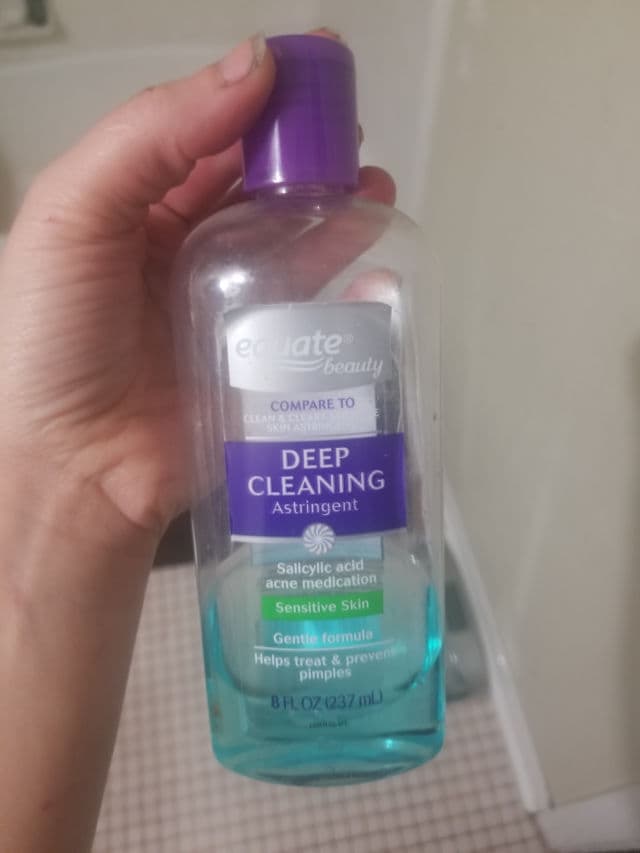 Equate Beauty Deep Cleaning Astringent review photo by FreebsForZ