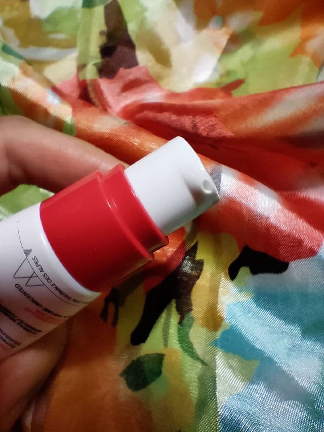 Uriage Tolederm Control - Soin Yeux Frais Apaisant review photo by FrenchyPeach19