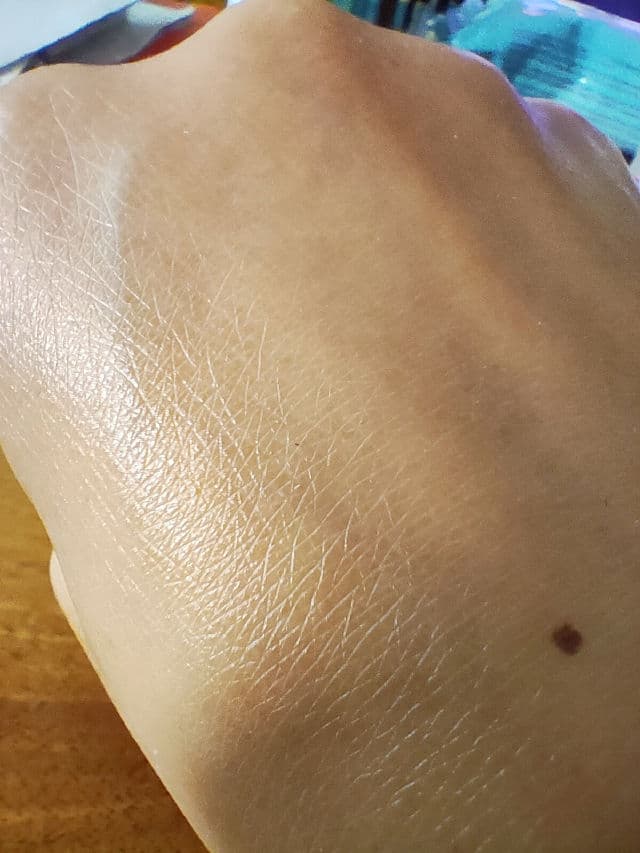 La Roche-Posay Cicaplast Baume B5 Soothing Repairing Balm review photo by FrenchyPeach19