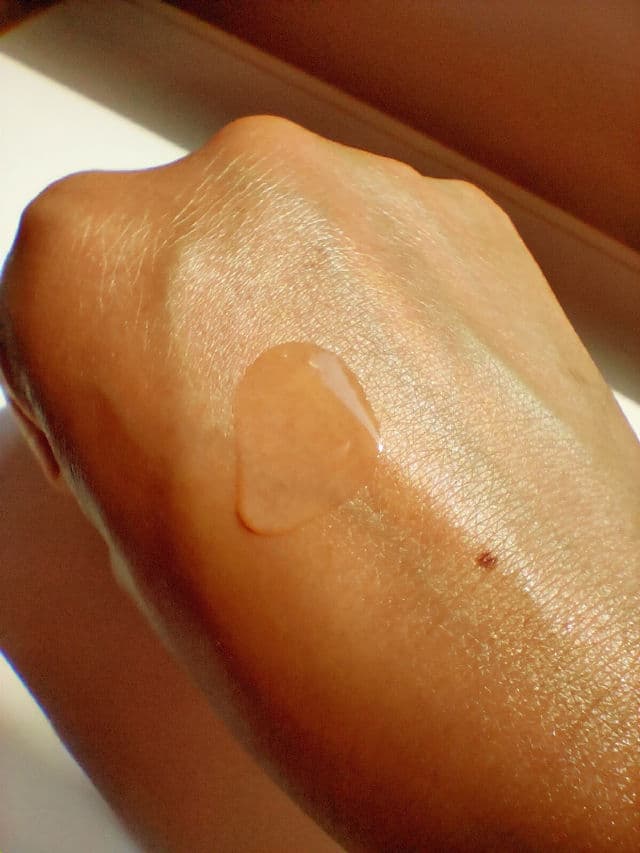 Uriage Eau Thermale Glow Up Water Essence review photo by FrenchyPeach19