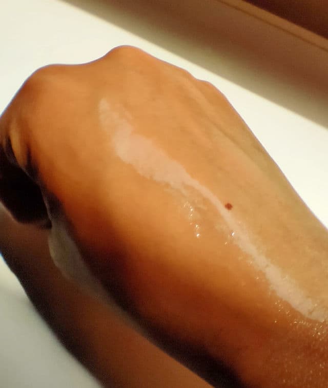 Uriage Eau Thermale Glow Up Water Essence review photo by FrenchyPeach19