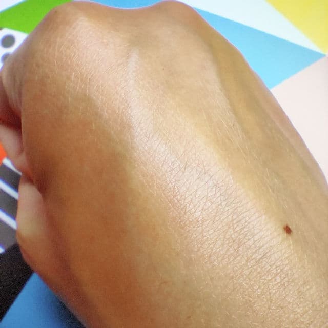 SVR Sebiaclear Creme SPF50 review photo by FrenchyPeach19