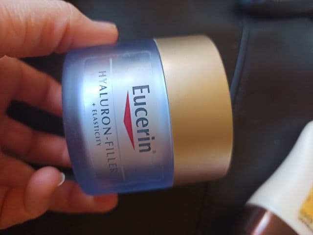 Eucerin Hyaluron-Filler + Elasticity Anti-Aging Day Cream SPF30 review photo by FrumpyPigSkin