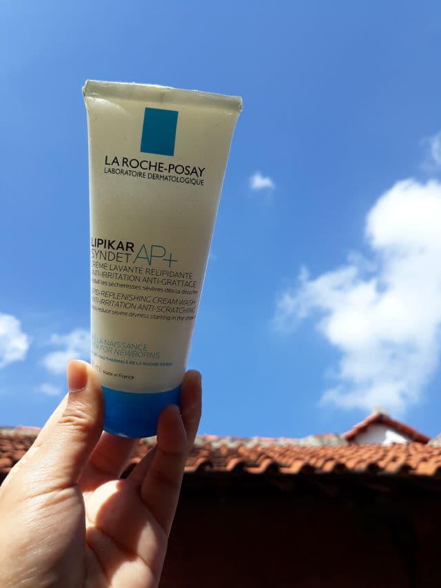 La Roche-Posay Lipikar Wash AP+ Moisturizing Body Wash & Face Wash review photo by Ginagi