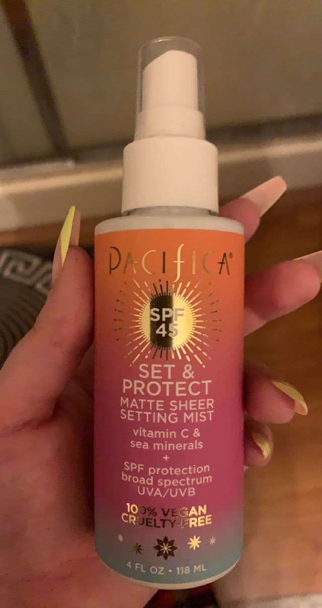 Pacifica Set & Protect Matte Sheer Setting Mist SPF 45 review photo by GreekGirlGlam
