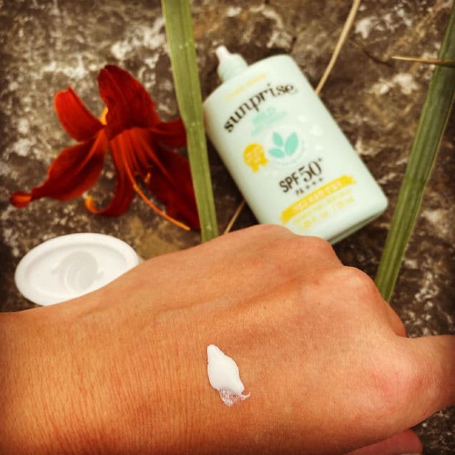 ETUDE Sunprise Mild Airy Finish Sun Milk SPF50+ PA++++ review photo by Glowyforever