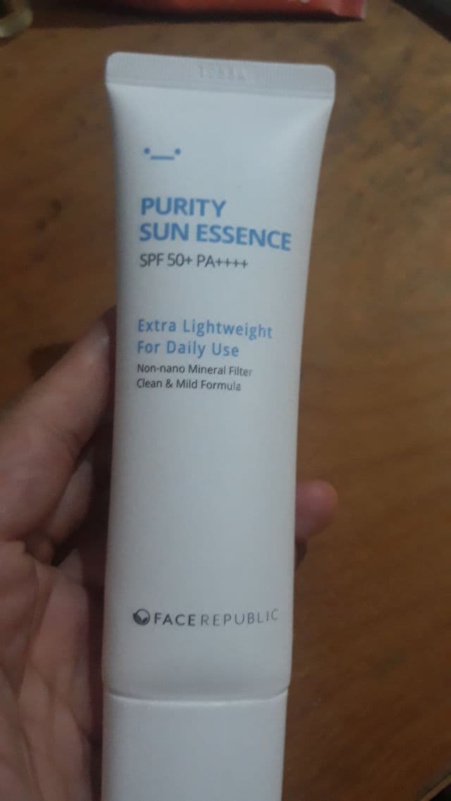 Face Republic Purity Sun Essence SPF50+ PA++++ review photo by Gray17