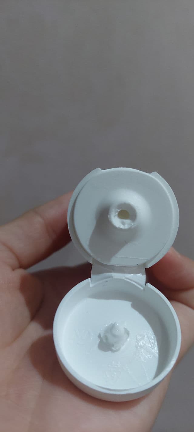 QUICK FX Pimple Eraser Oil Free Sunscreen with SPF 50+ review photo by Gray17