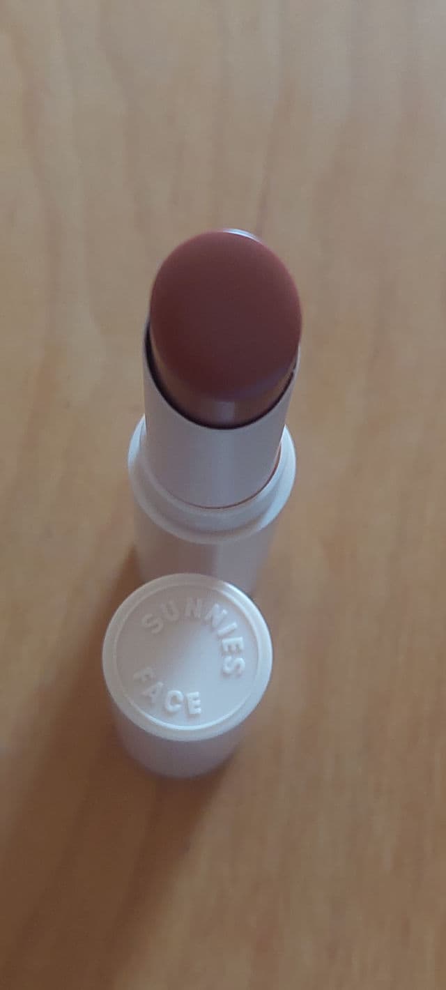Sunnies Face Lip Treat review photo by Gray17
