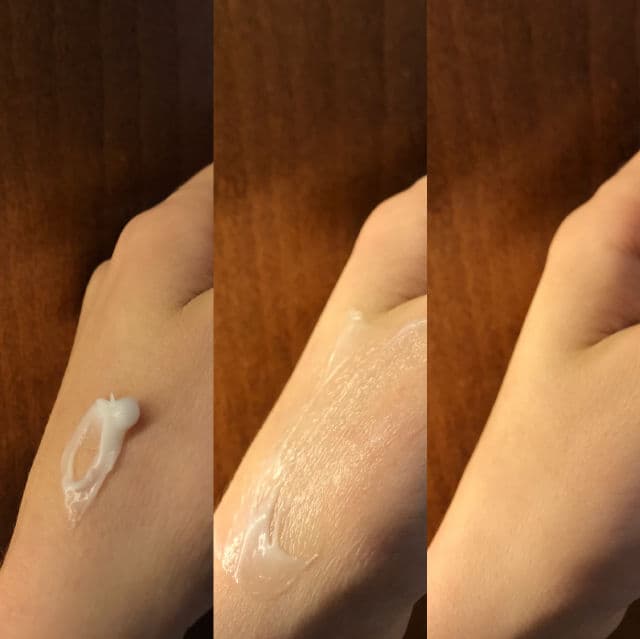 Simple Kind to Skin Hydrating Light Moisturiser review photo by Grethi