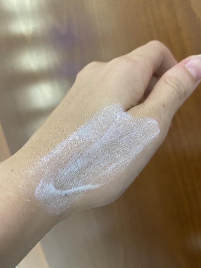 Acnemy Zitcontrol 2-in-1 SPF 50 Sunscreen + Acne Treatment review photo by Grethi