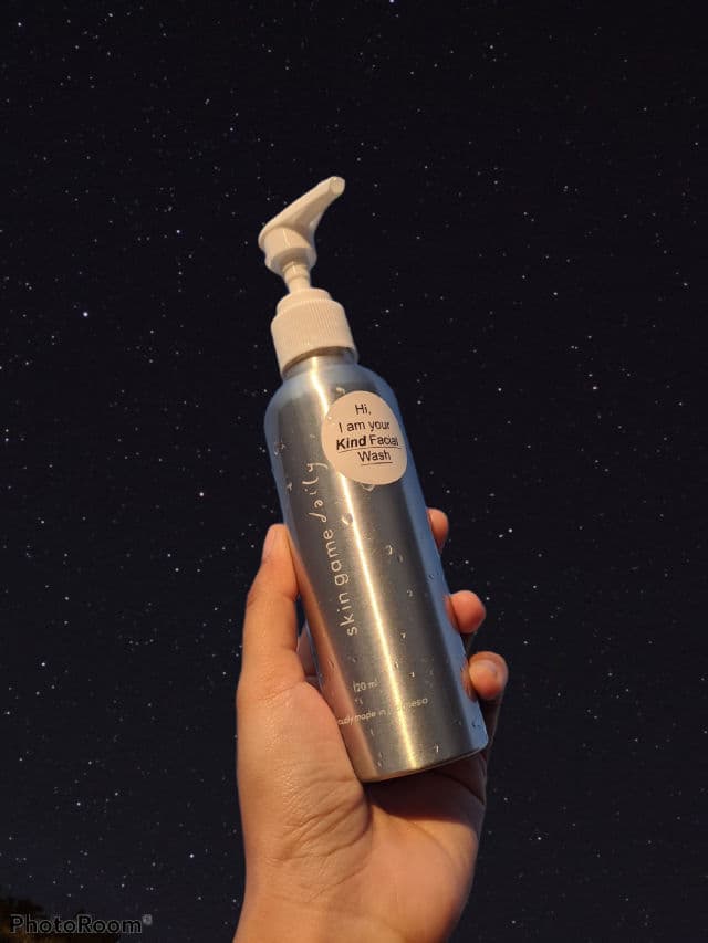 Skin game Daily Kind Facial Wash review photo by Haiglowingskin