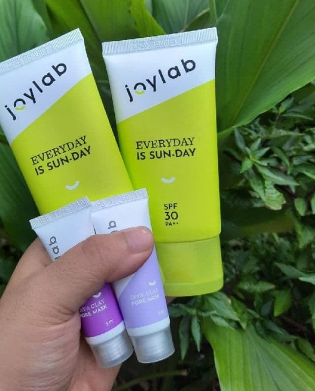 Joylab Cool Clay Pore Mask  review photo by glowediaries