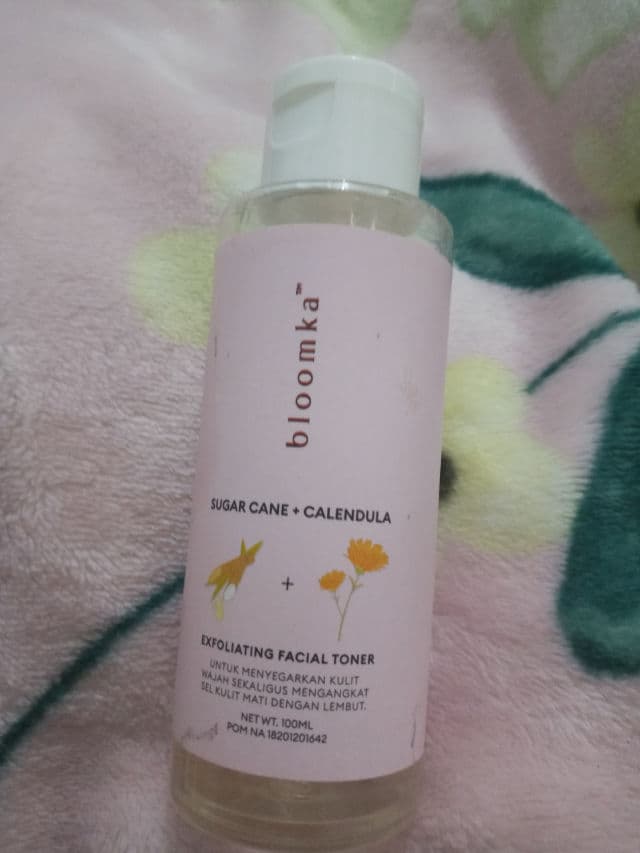 Bloomka Sugar Cane + Calendula Exfoliating Facial Toner review photo by Hanii