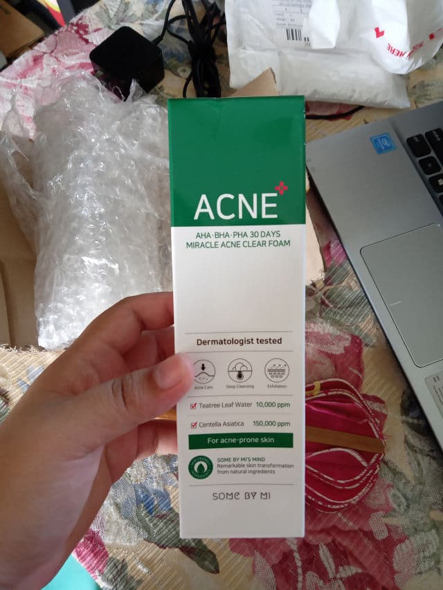 Some By Mi AHA BHA PHA 30 Days Miracle Acne Clear Foam review photo by HannahDansle