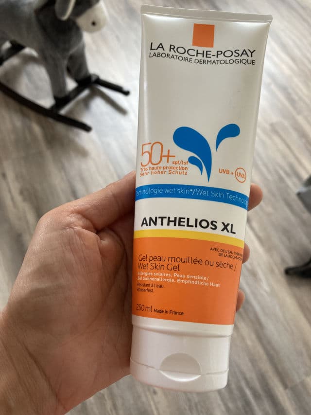 La Roche-Posay Anthelios XL Wet Skin Gel SPF 50+ review photo by Hayatt