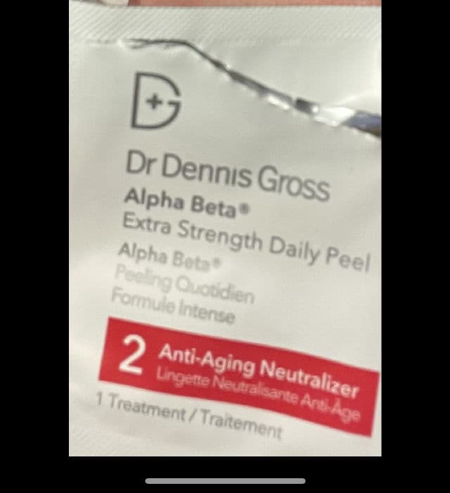 Dr. Dennis Gross Skincare Alpha Beta Universal Daily Peel - Step 2 review photo by Hebskin