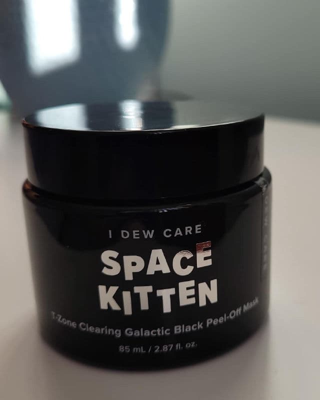 I Dew Care Space Kitten Exfoliating Galactic Black Peel Off Mask review photo by HelgaAv