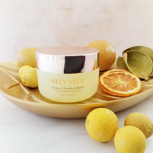 Vely Vely Yuja C-tamin Cream review photo by Hendrika01