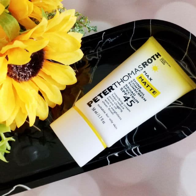 Peter Thomas Roth Max Matte Shine Control Sunscreen Broad Spectrum SPF 45 review photo by Hendrika01