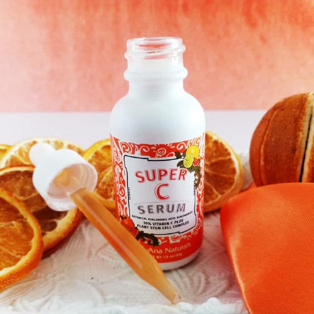 LilyAna Naturals Vitamin C Serum with Hyaluronic Acid review photo by Hendrika01