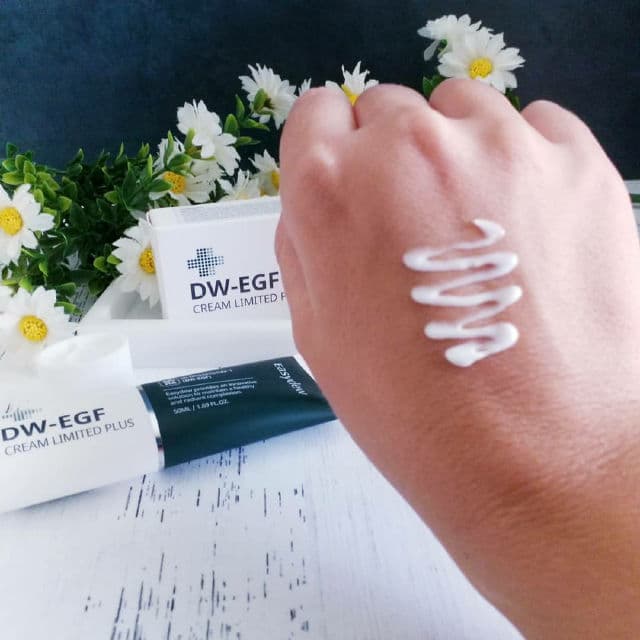 Easydew DW-EGF Cream Limited Plus review photo by Hendrika01