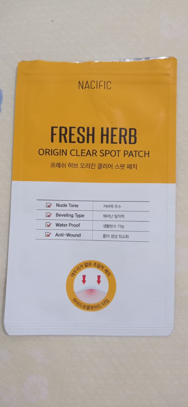 Nacific Clear Spot Patch (18ea) review photo by Hollykatarina