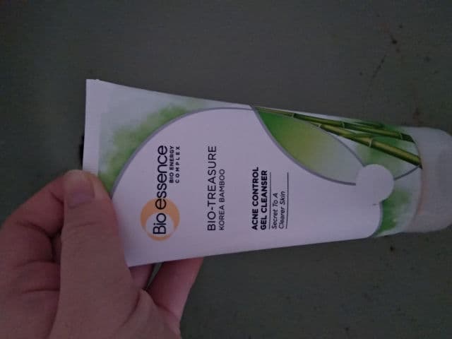 Bioessence Bio-Treasure Acne Control Gel Cleanser review photo by Honeybunn