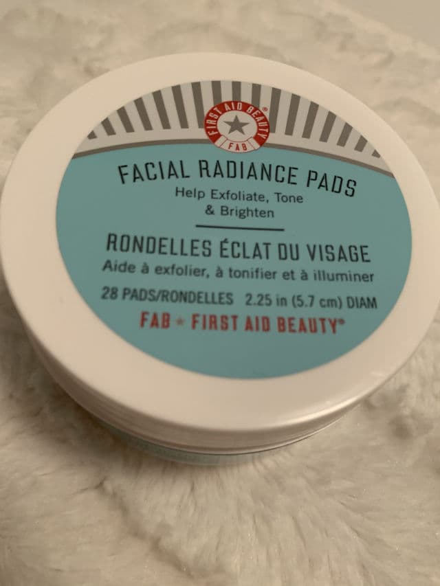 First Aid Beauty Facial Radiance Pads review photo by Houzzofbeauty