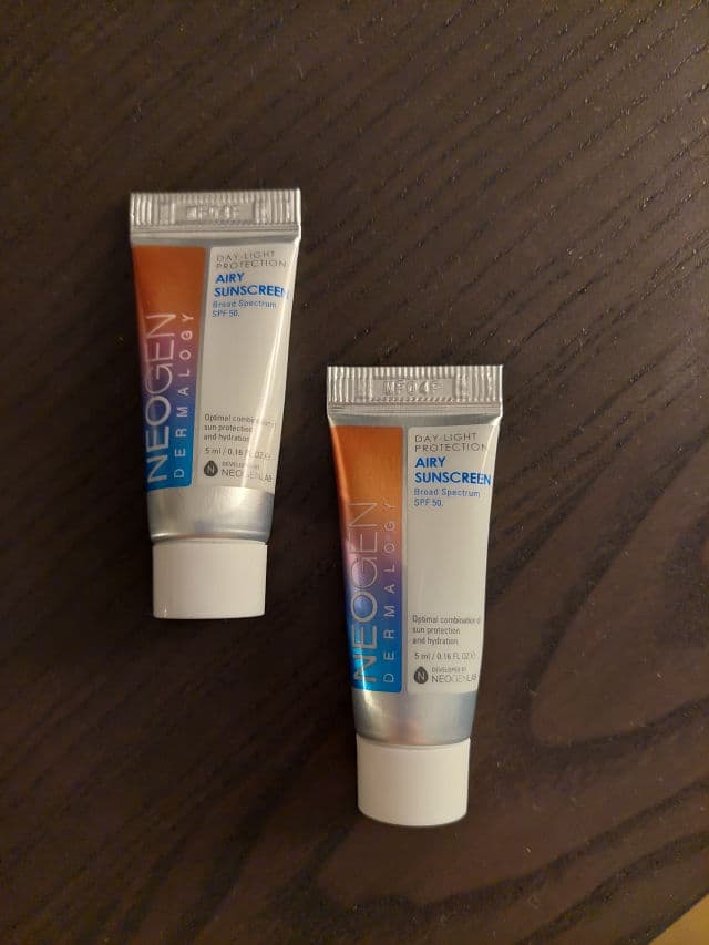 NEOGEN Dermalogy Day-Light Protection Airy Sunscreen SPF50+ / Broadspectrum review photo by IcaBeauty