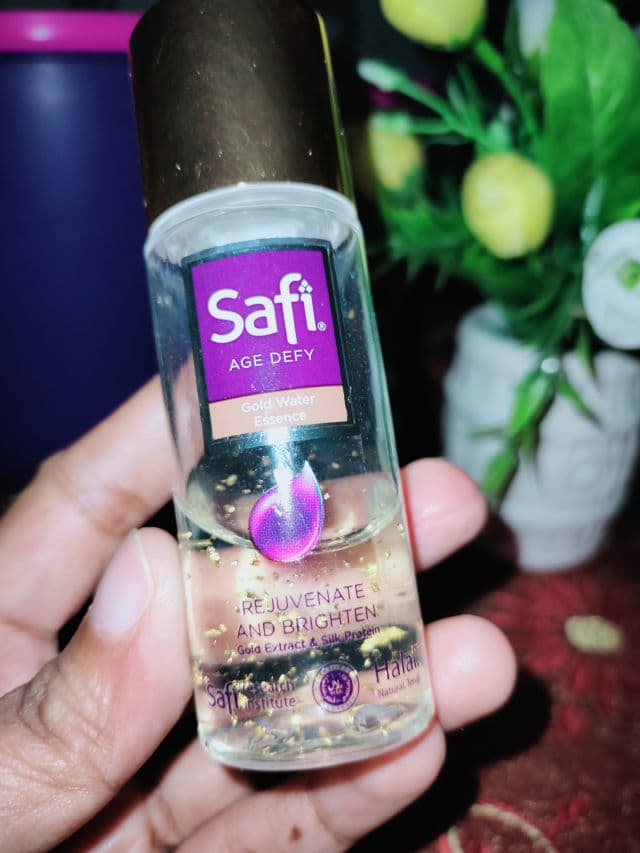 Safi Age Defy Gold Water Essence review photo by IffahHaf