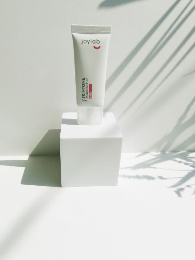 Joylab Skintone Moisture Tint review photo by Istiqomah